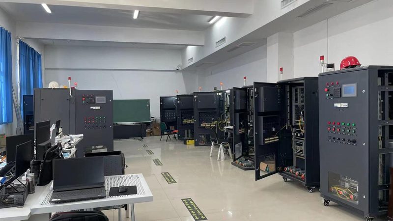 首先，我们需要了解配电柜报价单的基本构成。一般来说，报价单会包含以下内容：