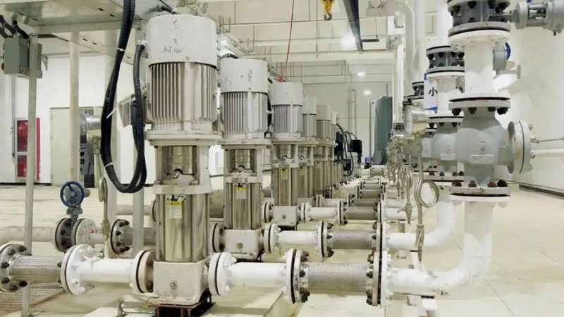 变频电机在运行过程中产生噪音的原因主要有以下几点：